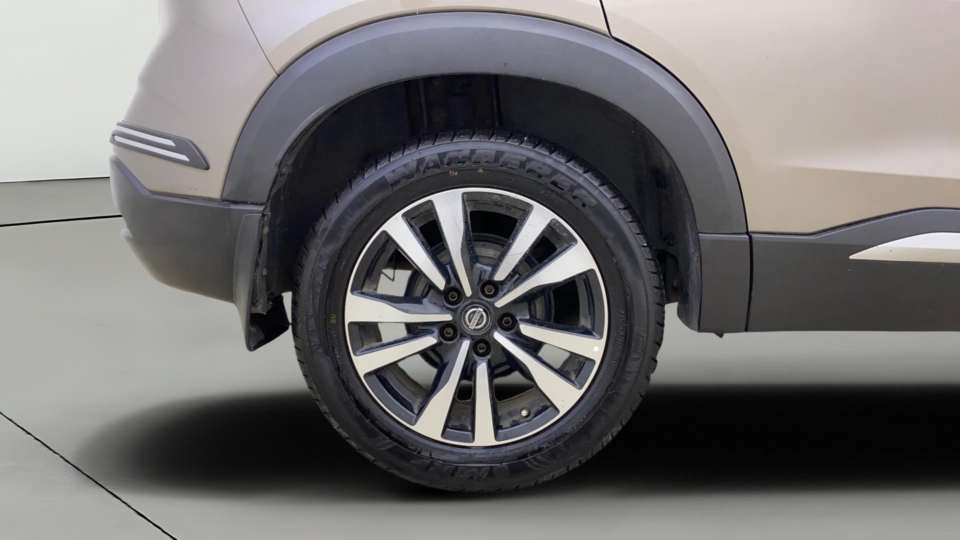 View 2021 Nissan Kicks 1.3 Turbo XV Premium CVT Image 24 Used 2021 Nissan Kicks 1.3 Turbo XV Premium CVT Image 24