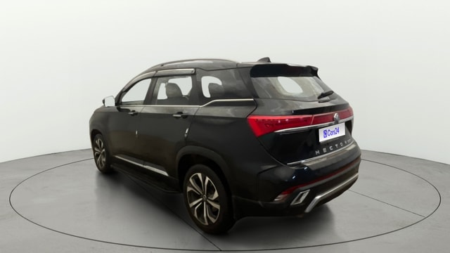 View MG Hector Plus Image 2 Used MG Hector Plus Image 2