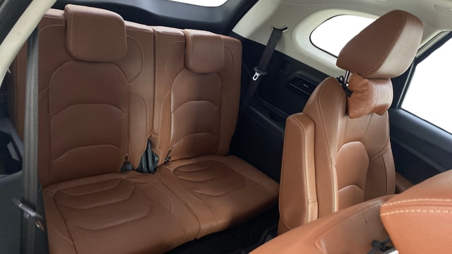 View MG Hector Plus Image 10 Used MG Hector Plus Image 10