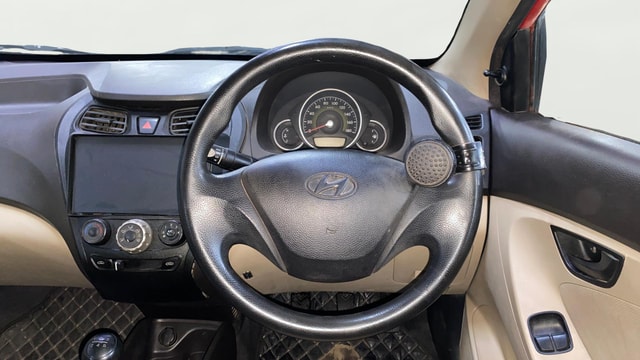View Hyundai EON Image 12 Used Hyundai EON Image 12