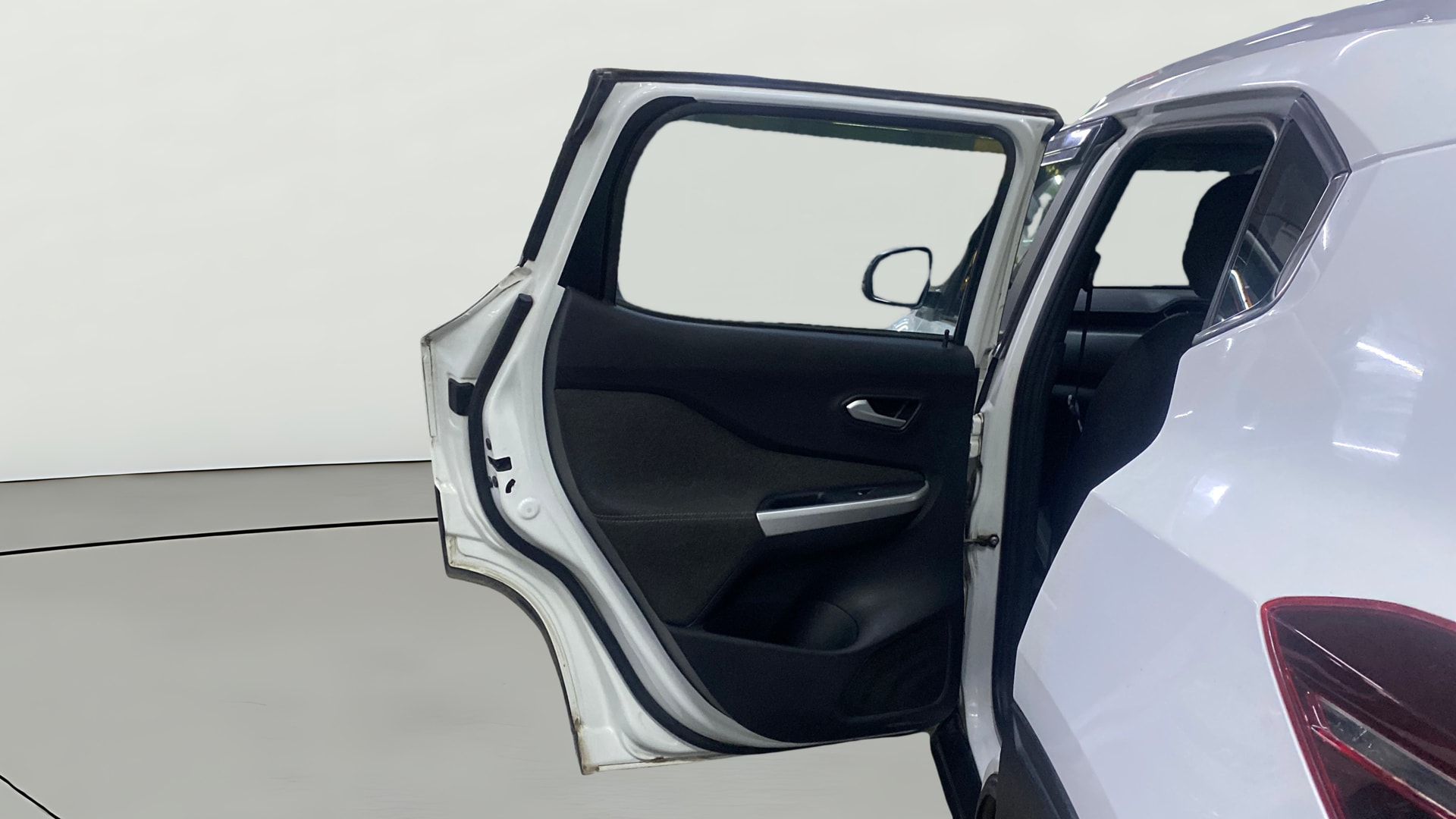View 2022 Nissan Magnite Turbo XV Premium Image 15 Used 2022 Nissan Magnite Turbo XV Premium Image 15
