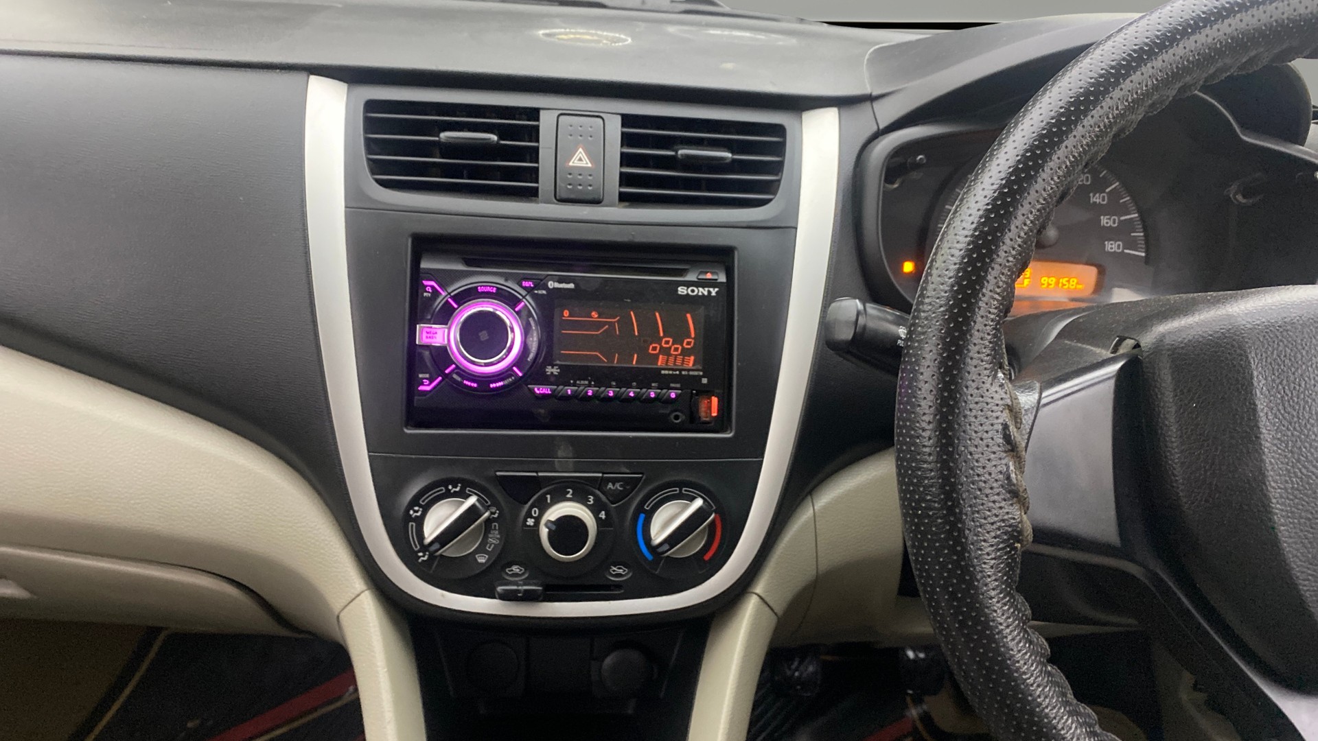 View 2017 Maruti Suzuki 1000 Base Variant Image 17 Used 2017 Maruti Suzuki 1000 Base Variant Image 17