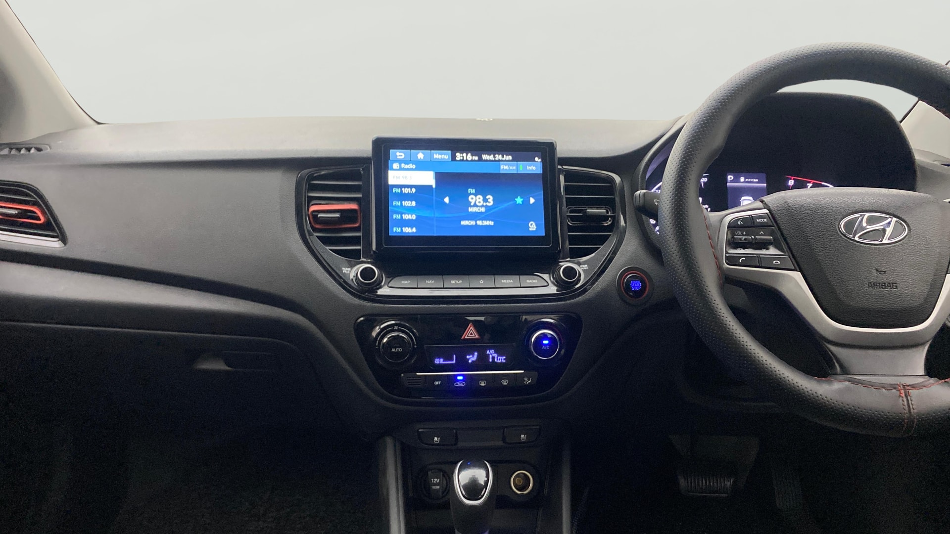 Used 2022 Hyundai Verna Used 2022 Hyundai Verna