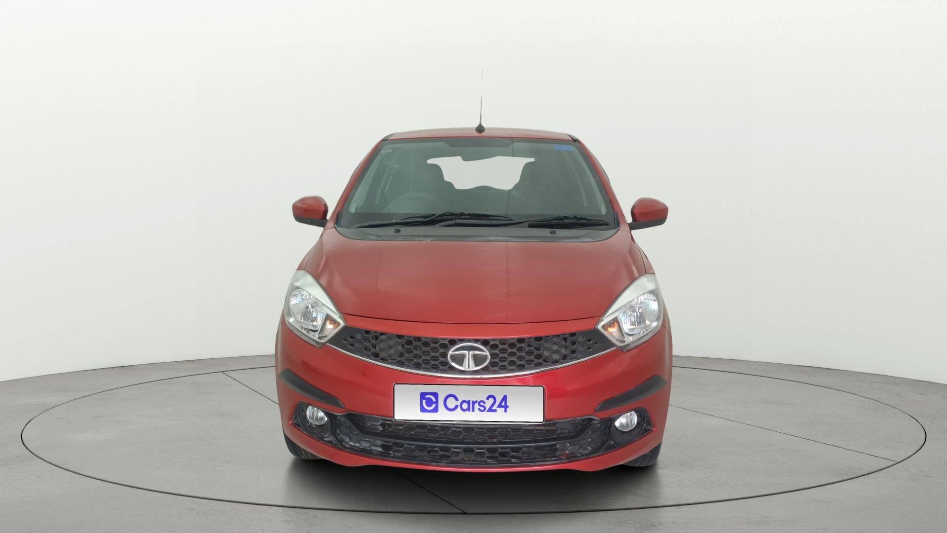 View 2019 Tata Tiago Revotorq XB Image 1 Used 2019 Tata Tiago Revotorq XB Image 1