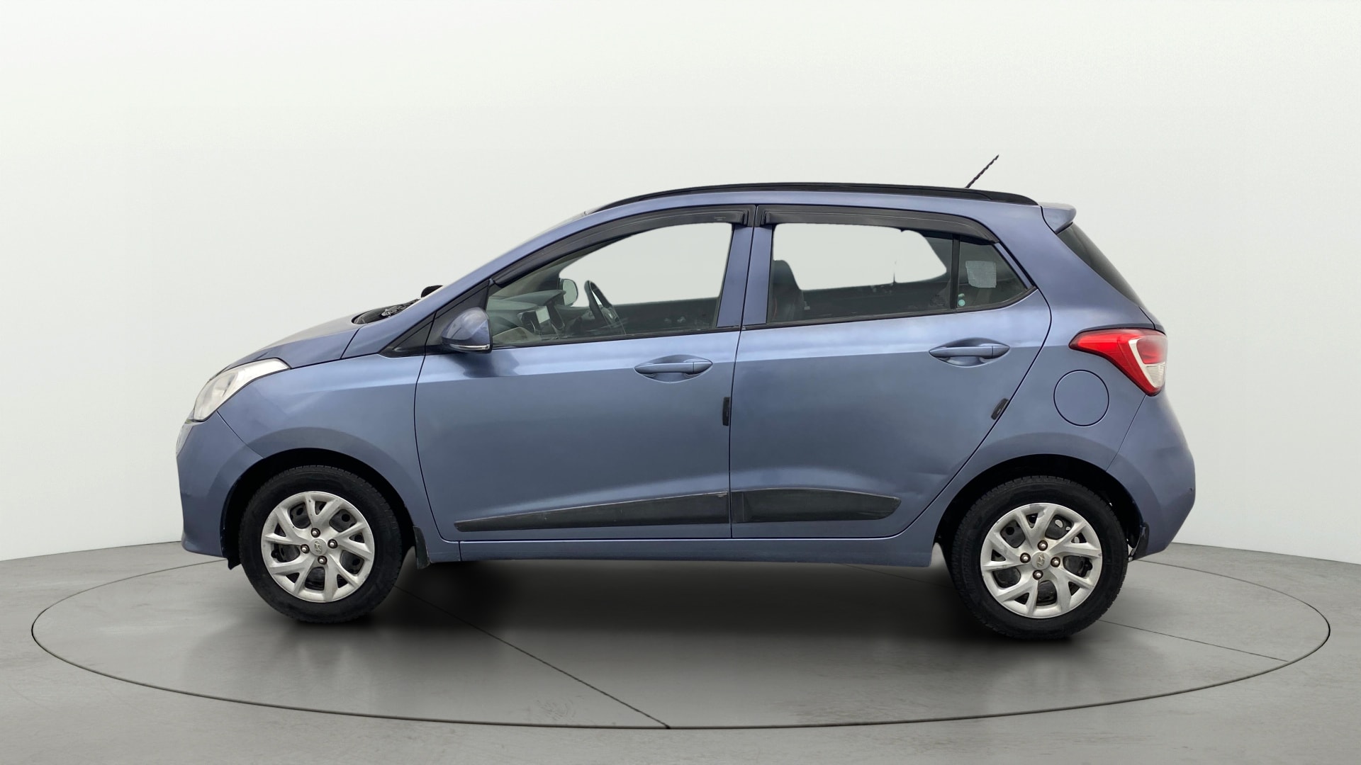 View 2017 Hyundai Grand i10 1.2 Sportz(O) Petrol Image 6 Used 2017 Hyundai Grand i10 1.2 Sportz(O) Petrol Image 6