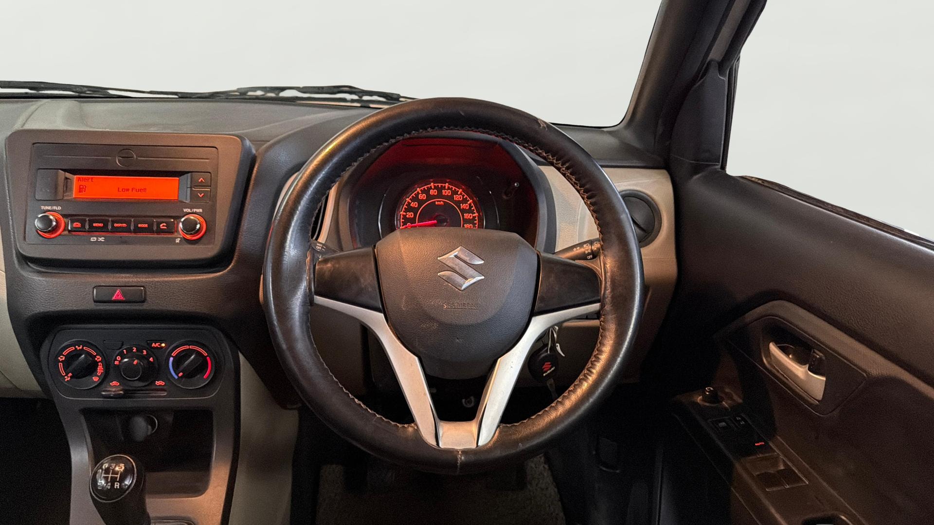 View 2022 Maruti Suzuki 1000 Base Variant Image 20 Used 2022 Maruti Suzuki 1000 Base Variant Image 20