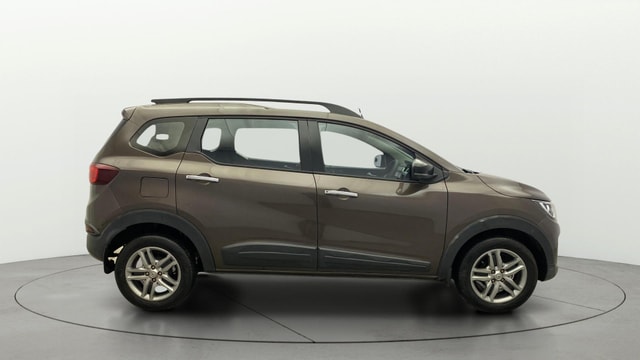 View Renault Triber Image 28 Used Renault Triber Image 28