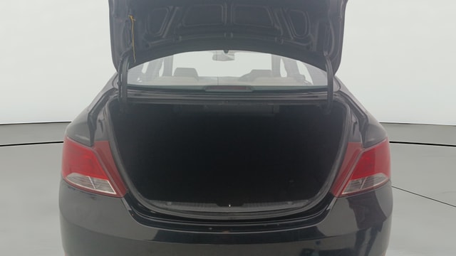 View Hyundai Verna Image 37 Used Hyundai Verna Image 37