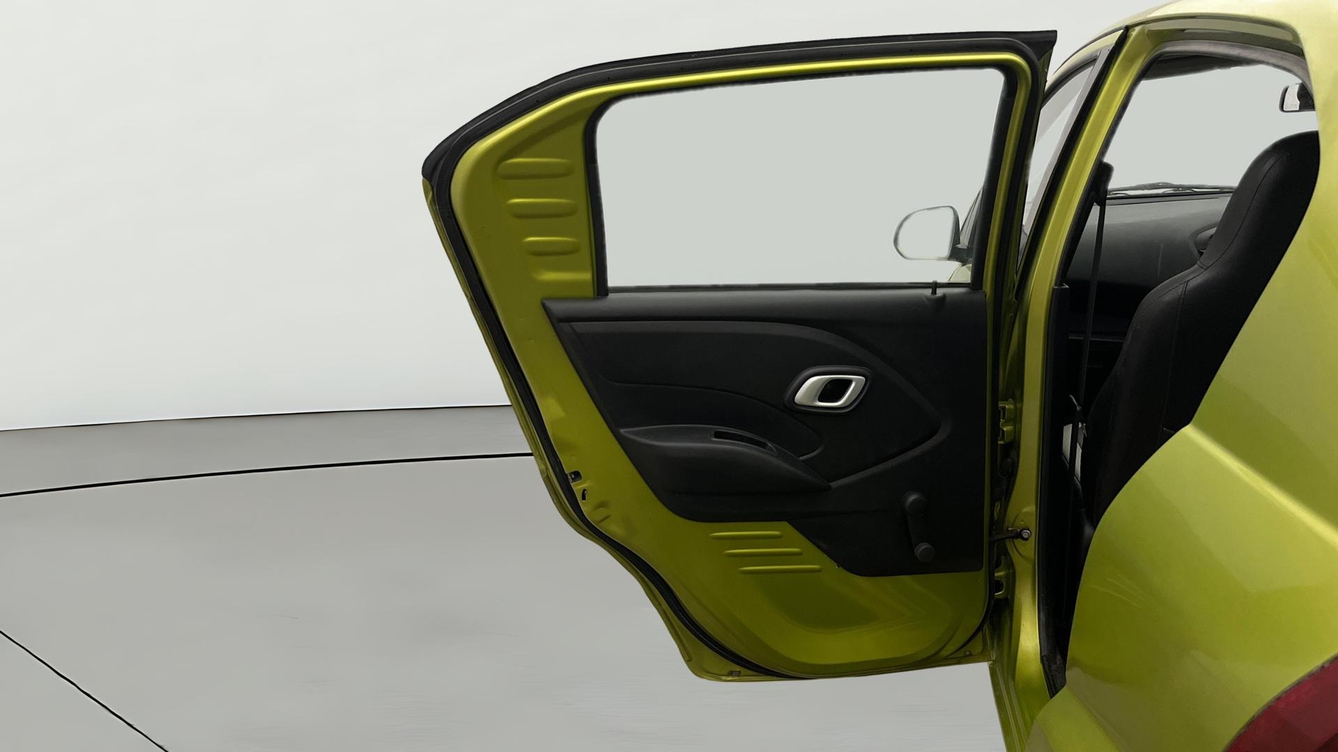 View 2018 Datsun Redi GO T(O)-1.0L Image 22 Used 2018 Datsun Redi GO T(O)-1.0L Image 22