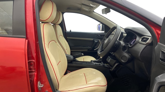 View Renault Kiger Image 27 Used Renault Kiger Image 27