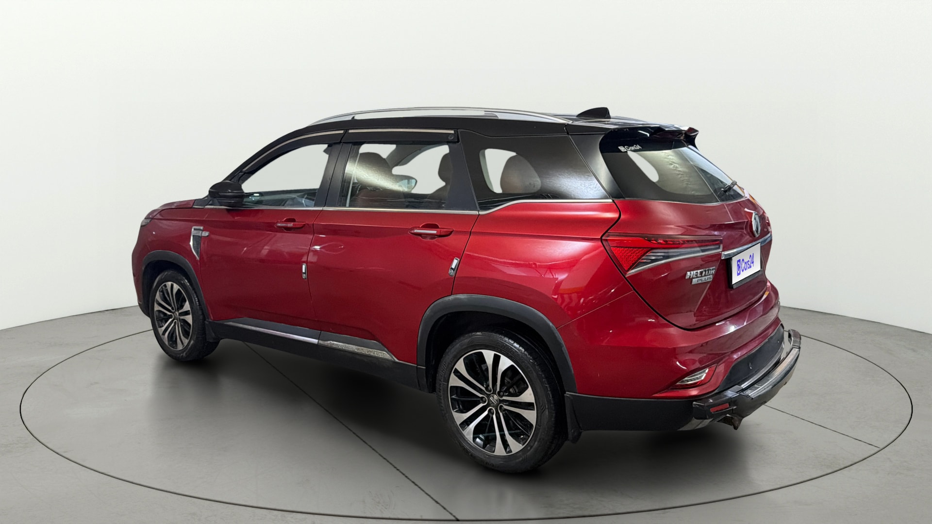View 2022 MG Hector Plus Sharp Turbo 6 Seater Diesel Image 2 Used 2022 MG Hector Plus Sharp Turbo 6 Seater Diesel Image 2