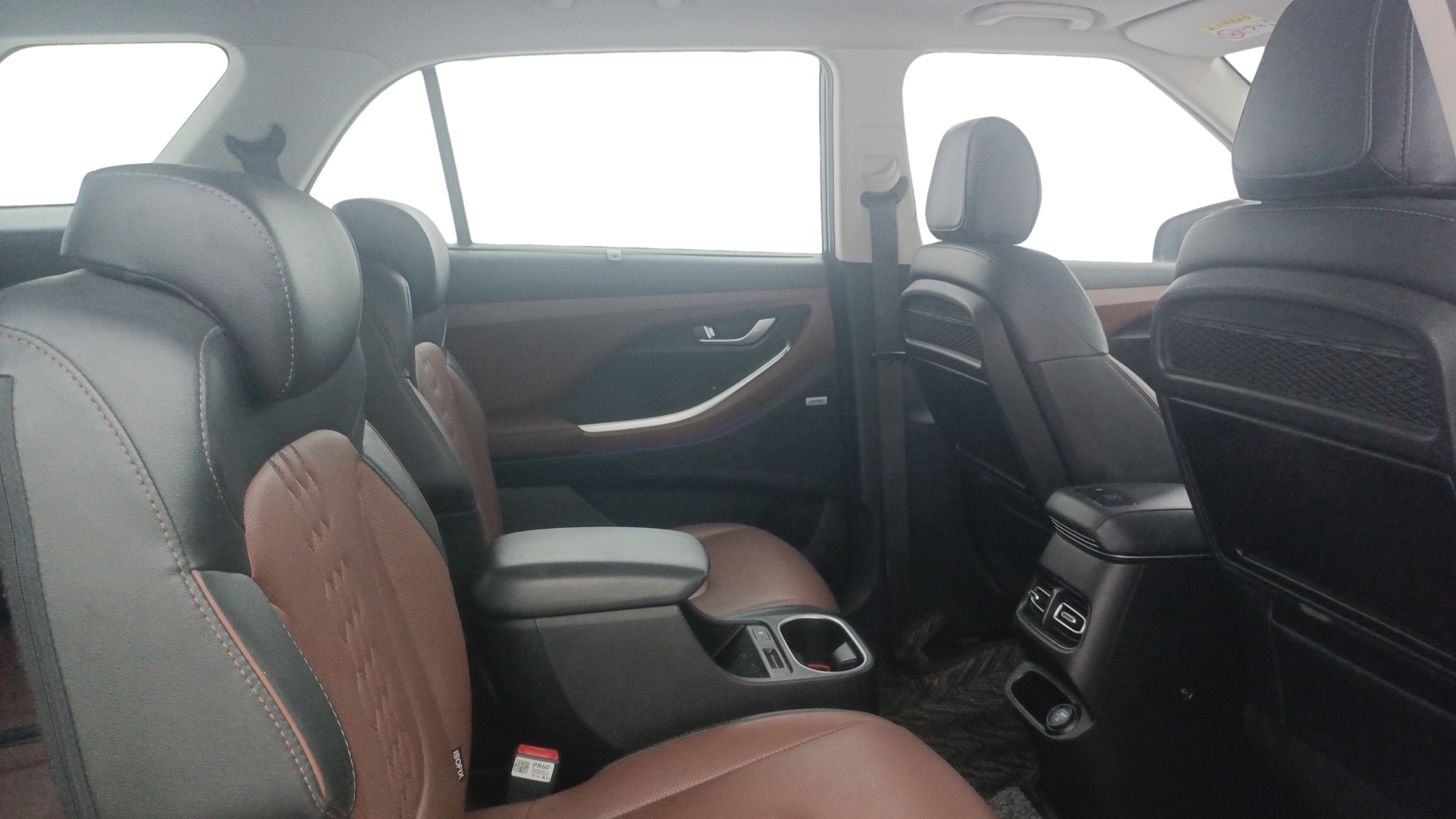 View 2022 Hyundai Alcazar Prestige 6 Seater MT Petrol Image 38 Used 2022 Hyundai Alcazar Prestige 6 Seater MT Petrol Image 38