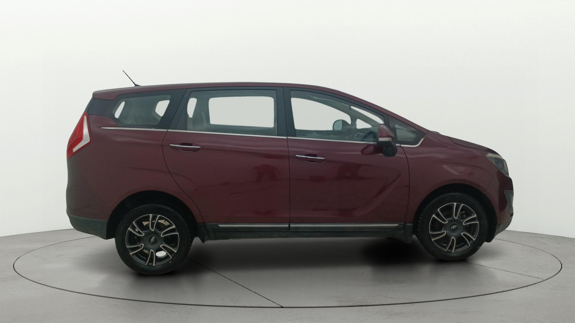 View 2020 Mahindra Marazzo M8 7-Seater Image 29 Used 2020 Mahindra Marazzo M8 7-Seater Image 29