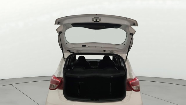 View Hyundai Grand i10 Image 16 Used Hyundai Grand i10 Image 16