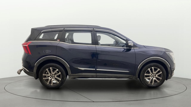 View Mahindra XUV700 Image 29 Used Mahindra XUV700 Image 29
