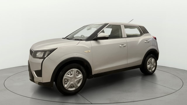 View Mahindra XUV300 Image 21 Used Mahindra XUV300 Image 21