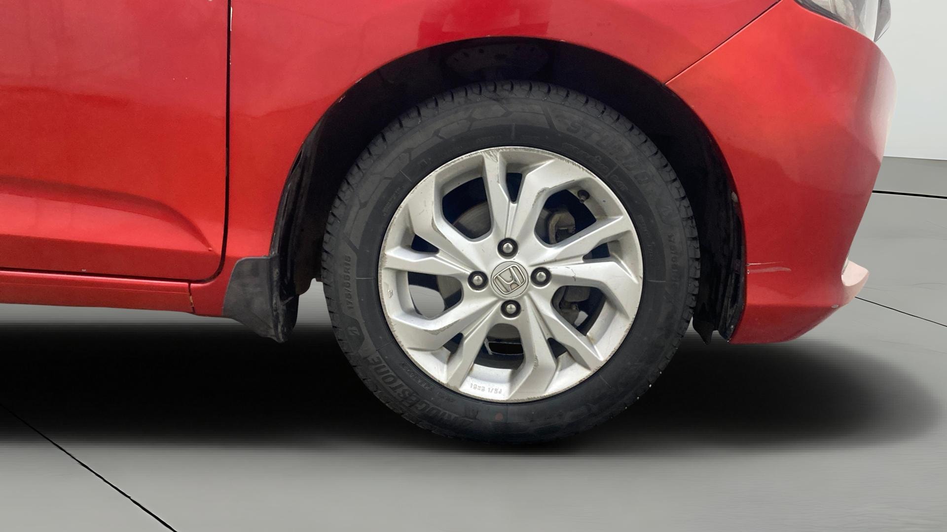 View 2019 Honda Amaze E MT Petrol BS IV Image 41 Used 2019 Honda Amaze E MT Petrol BS IV Image 41
