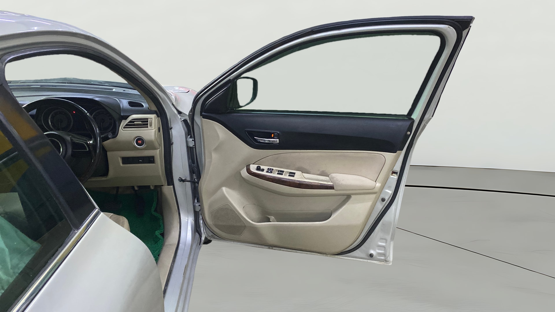 View 2019 Maruti Suzuki 1000 Base Variant Image 44 Used 2019 Maruti Suzuki 1000 Base Variant Image 44