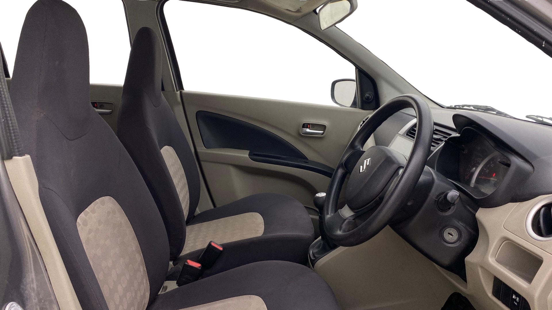 View 2016 Maruti Suzuki 1000 Base Variant Image 17 Used 2016 Maruti Suzuki 1000 Base Variant Image 17