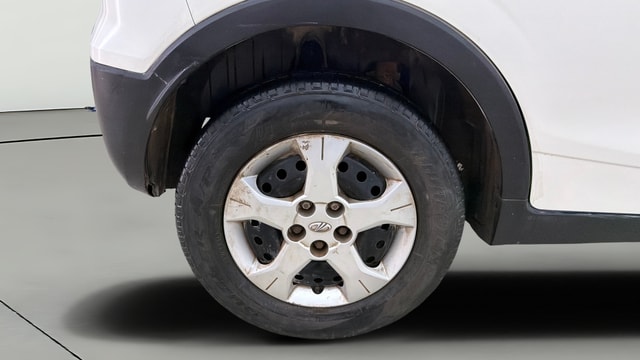 View Mahindra XUV300 Image 23 Used Mahindra XUV300 Image 23