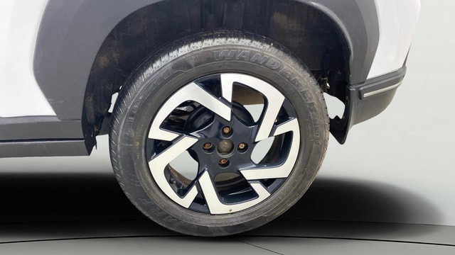 View Nissan Magnite Image 7 Used Nissan Magnite Image 7