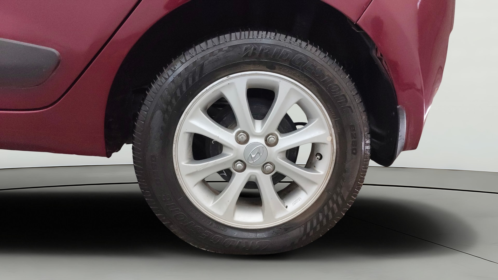 View 2015 Hyundai Grand i10 Asta AT 1.2 Kappa VTVT Image 11 Used 2015 Hyundai Grand i10 Asta AT 1.2 Kappa VTVT Image 11