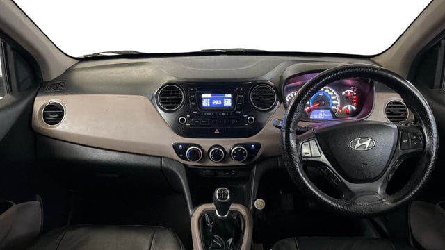 View Hyundai Grand i10 Image 15 Used Hyundai Grand i10 Image 15