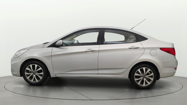 View Hyundai Fluidic Verna Image 5 Used Hyundai Fluidic Verna Image 5