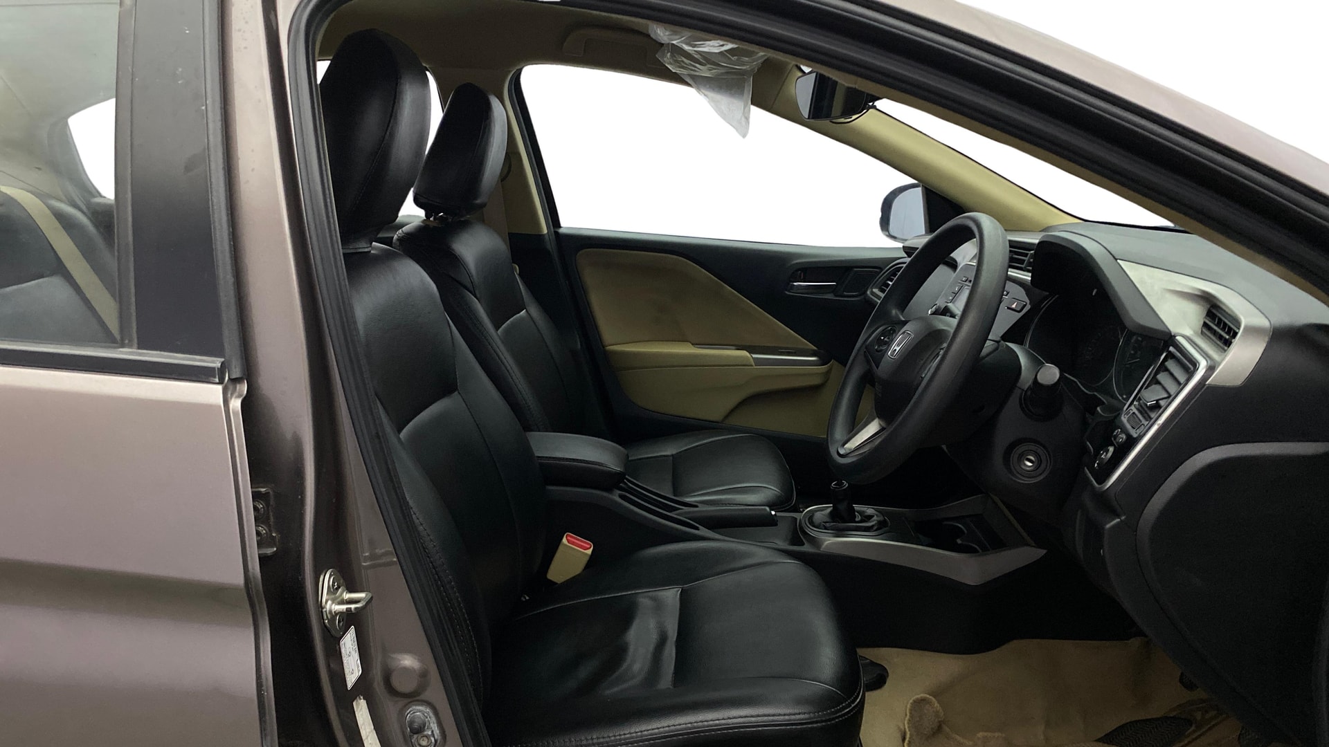 View 2016 Honda City ZX MT Diesel Anniversary Edition Image 18 Used 2016 Honda City ZX MT Diesel Anniversary Edition Image 18