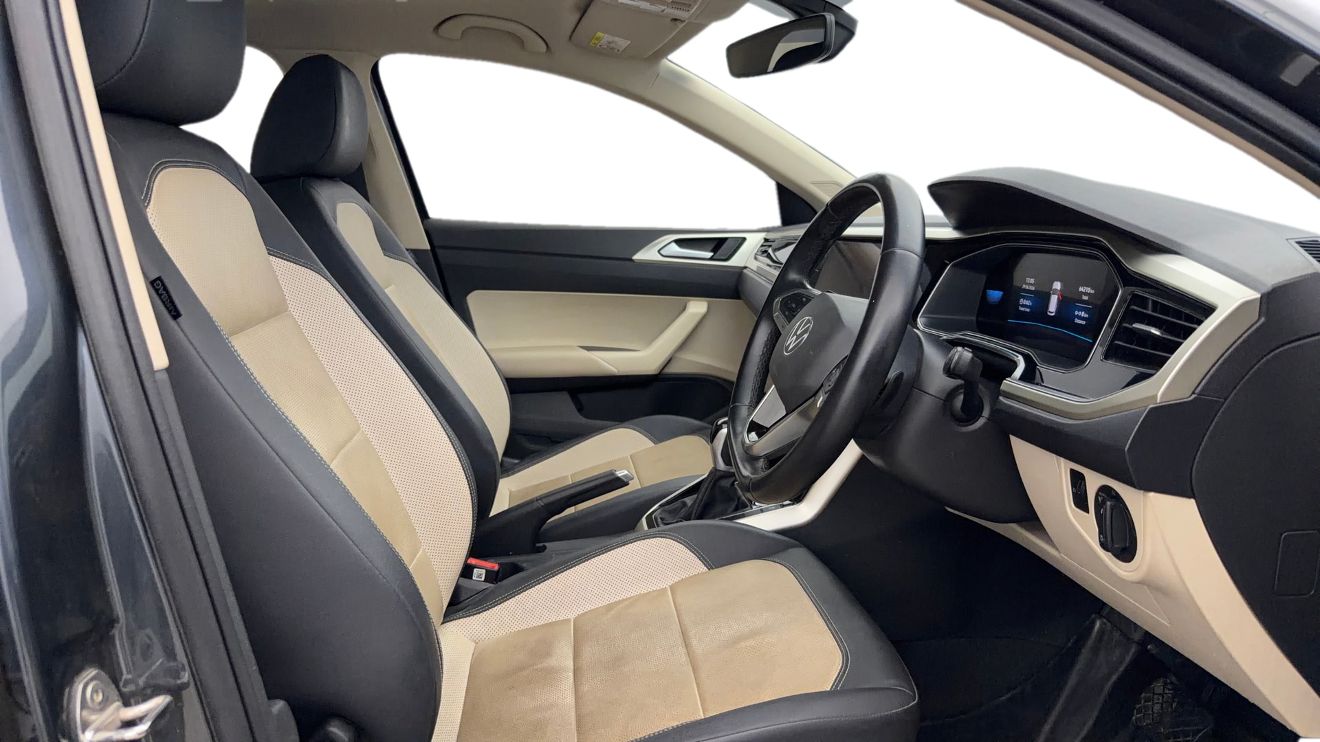 View 2023 Volkswagen Virtus Topline 1.0 TSI MT Image 18 Used 2023 Volkswagen Virtus Topline 1.0 TSI MT Image 18