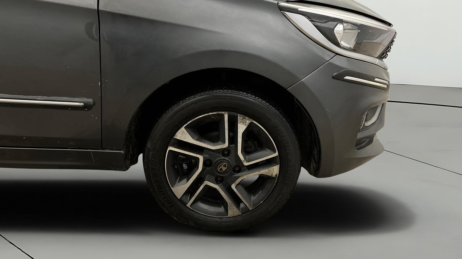View 2021 Tata Tigor XE Diesel Image 42 Used 2021 Tata Tigor XE Diesel Image 42