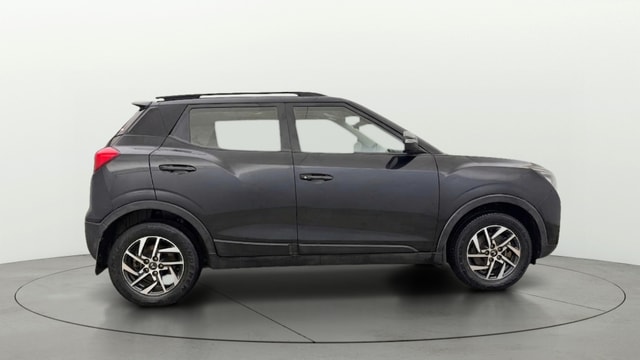 View Mahindra XUV300 Image 28 Used Mahindra XUV300 Image 28