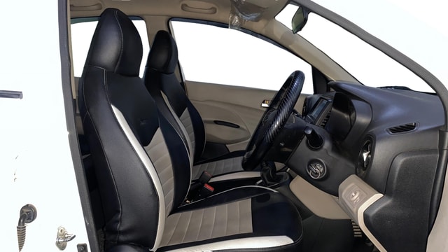 View Hyundai New Santro Image 16 Used Hyundai New Santro Image 16