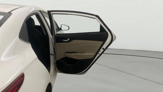 View Hyundai Verna Image 8 Used Hyundai Verna Image 8