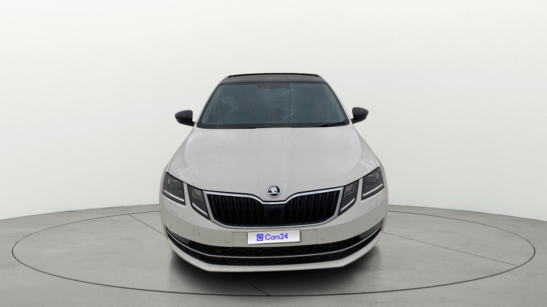 View 2018 Skoda Octavia 1.8 Style Plus TSI AT Image 1 Used 2018 Skoda Octavia 1.8 Style Plus TSI AT Image 1