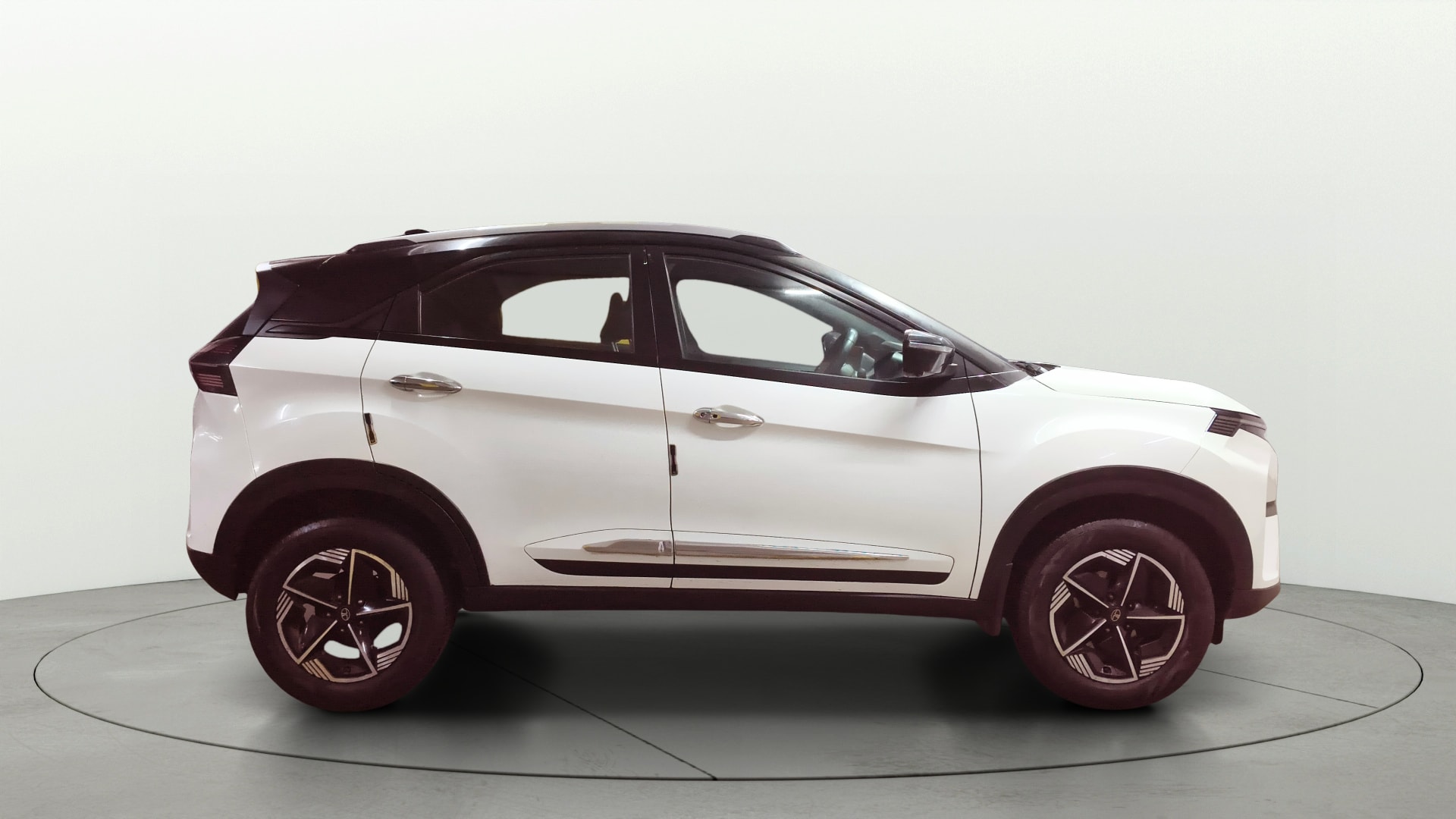 View 2024 Tata Nexon Revotron XE Image 8 Used 2024 Tata Nexon Revotron XE Image 8