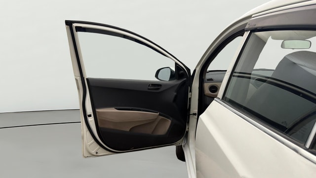 View Hyundai Grand i10 Image 35 Used Hyundai Grand i10 Image 35