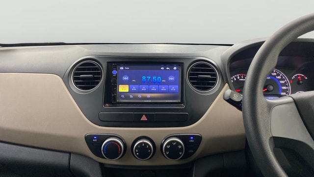 View Hyundai Grand i10 Image 17 Used Hyundai Grand i10 Image 17