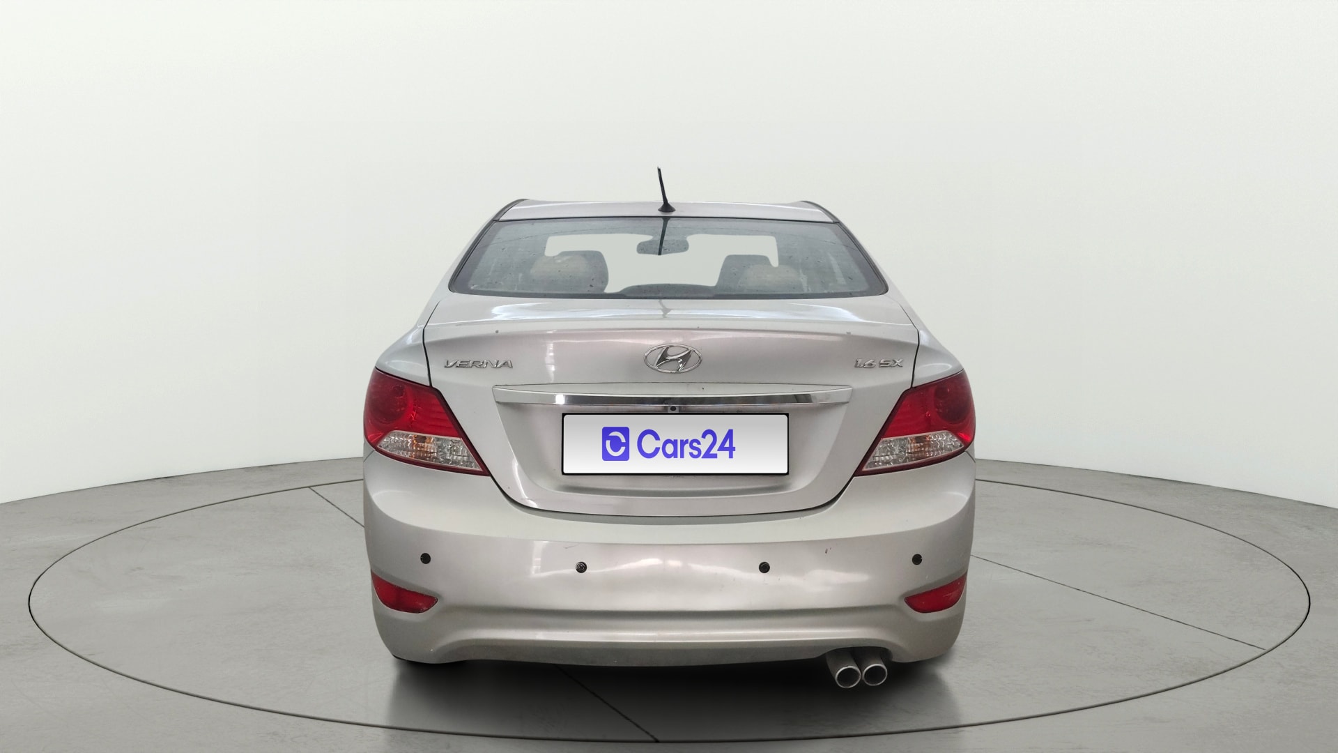 View 2013 Hyundai Fluidic Verna 1.6 VTVT SX AT Image 40 Used 2013 Hyundai Fluidic Verna 1.6 VTVT SX AT Image 40