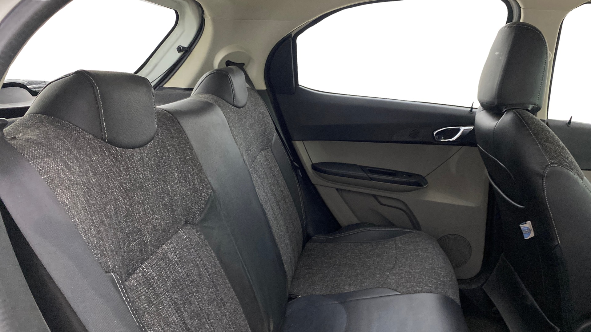 View 2017 Tata Tiago Revotorq XB Image 28 Used 2017 Tata Tiago Revotorq XB Image 28