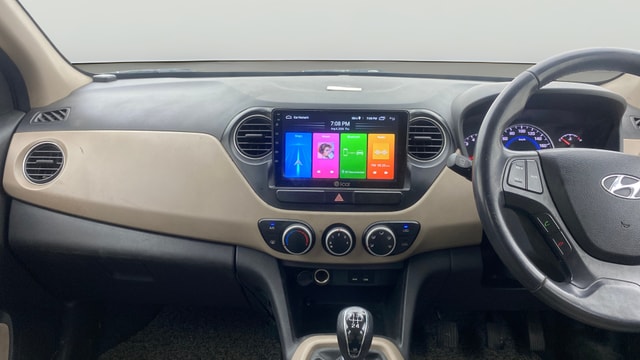 View Hyundai Grand i10 Image 17 Used Hyundai Grand i10 Image 17