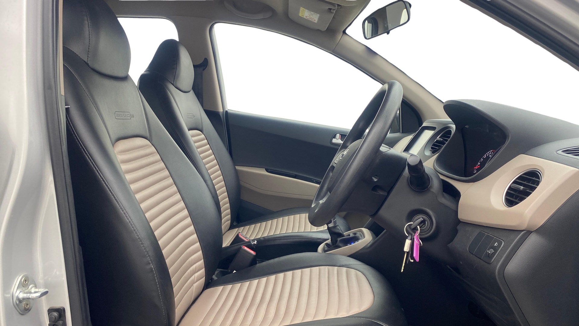 View 2018 Hyundai Grand i10 1.2 Sportz AT Petrol Image 26 Used 2018 Hyundai Grand i10 1.2 Sportz AT Petrol Image 26