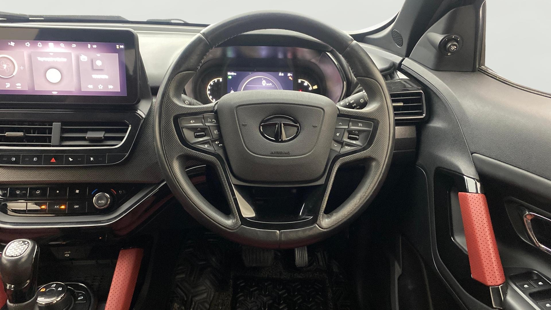 View 2023 Tata Harrier XE Image 13 Used 2023 Tata Harrier XE Image 13