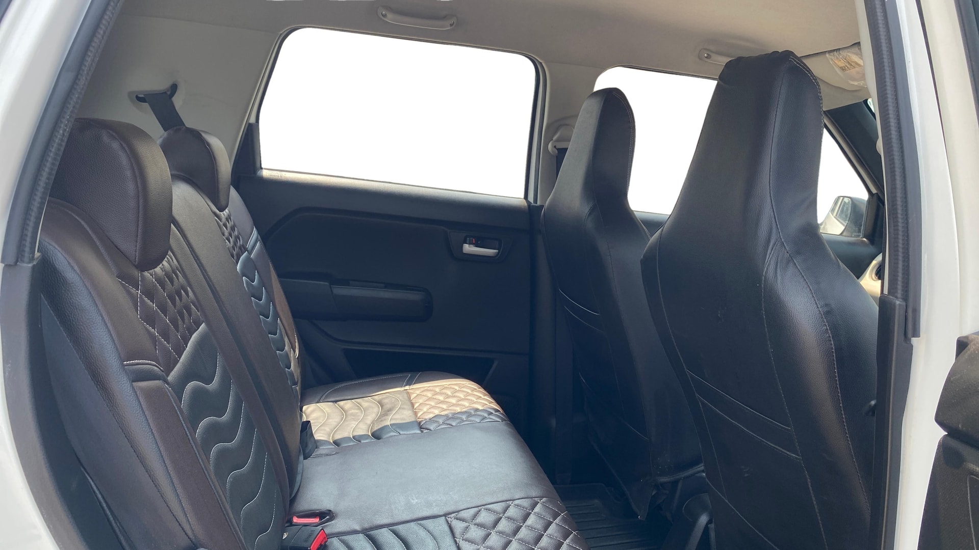 View 2024 Maruti Suzuki 1000 Base Variant Image 28 Used 2024 Maruti Suzuki 1000 Base Variant Image 28