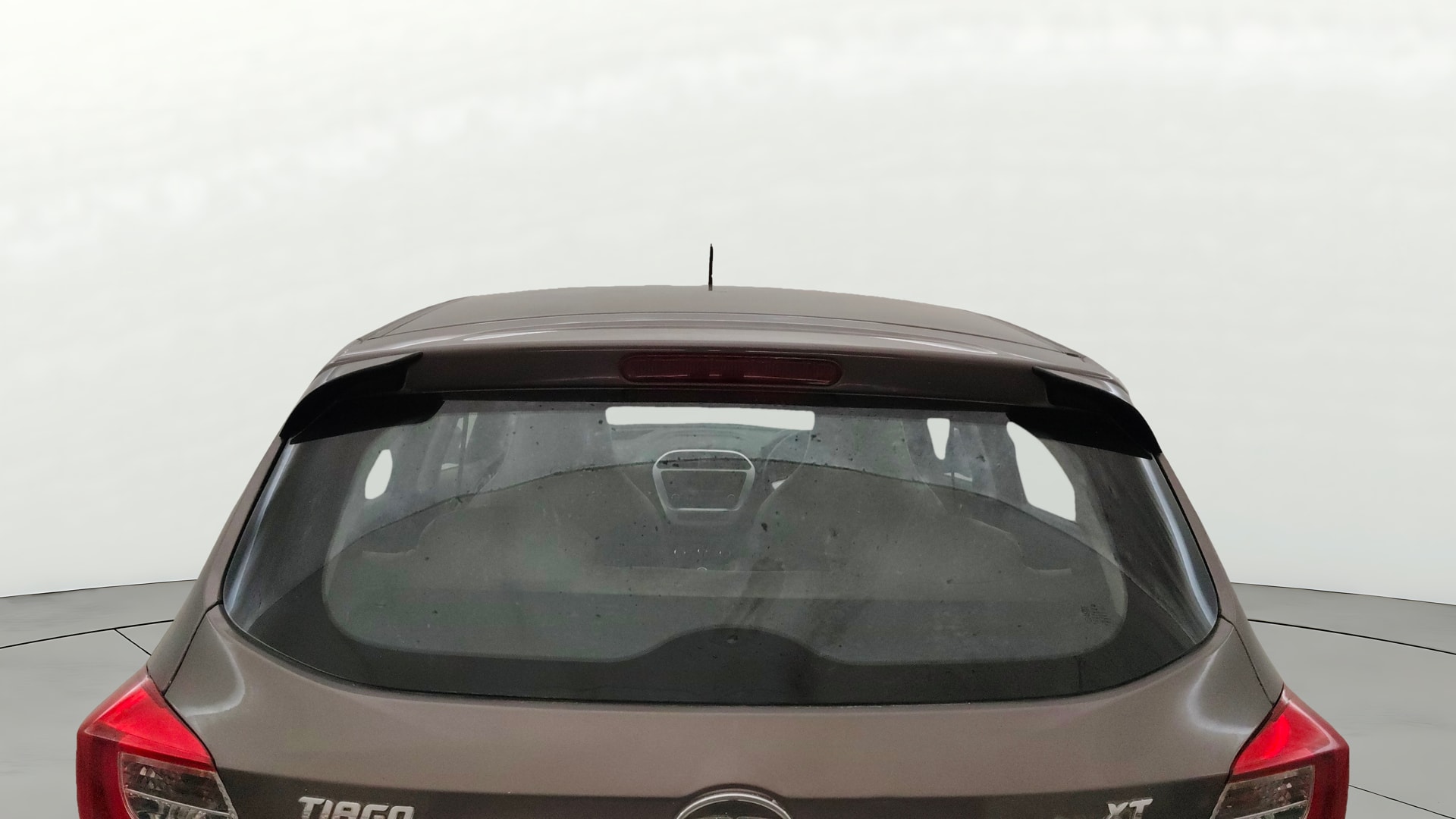View 2016 Tata Tiago Revotorq XB Image 4 Used 2016 Tata Tiago Revotorq XB Image 4