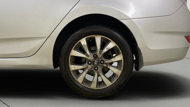 View Hyundai Fluidic Verna Image 11 Used Hyundai Fluidic Verna Image 11