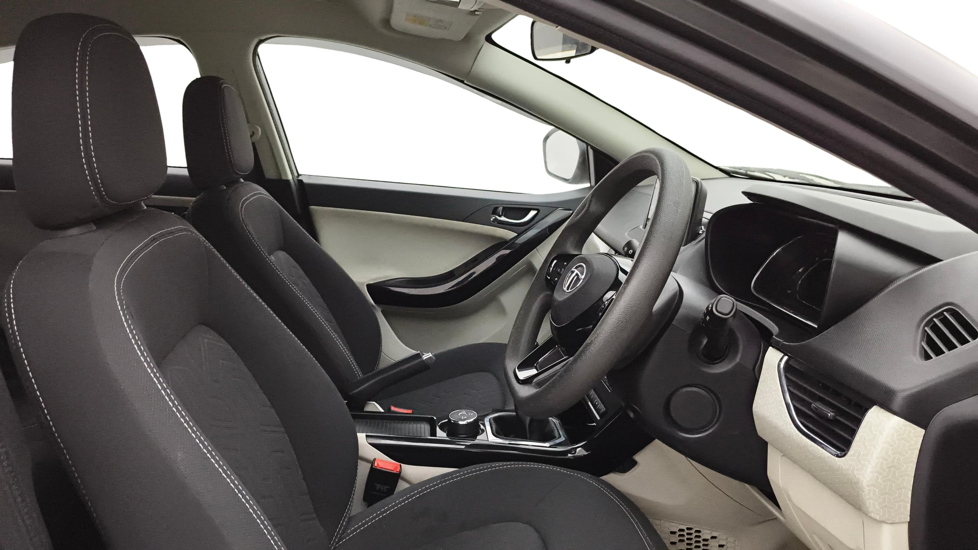 View 2022 Tata Nexon Revotron XE Image 26 Used 2022 Tata Nexon Revotron XE Image 26