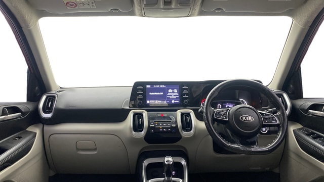 View Kia Sonet Image 15 Used Kia Sonet Image 15