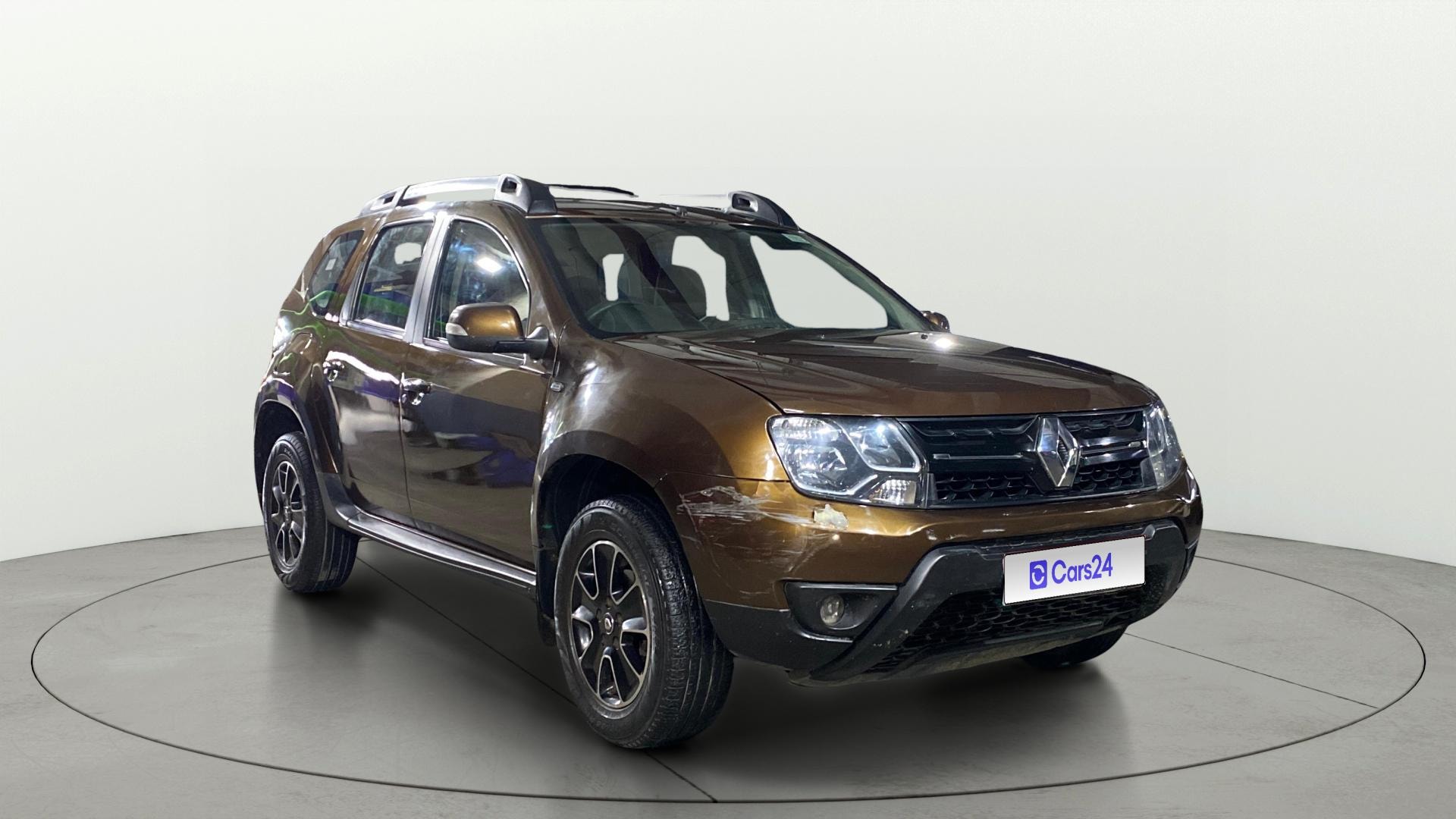 View 2019 Renault Duster 85 PS RXS 4X2 MT Image 35 Used 2019 Renault Duster 85 PS RXS 4X2 MT Image 35