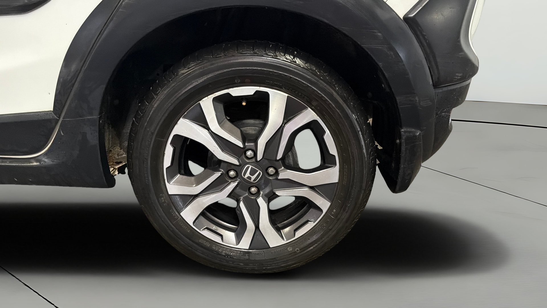 View 2018 Honda WR-V S MT Diesel Edge Edition Image 11 Used 2018 Honda WR-V S MT Diesel Edge Edition Image 11